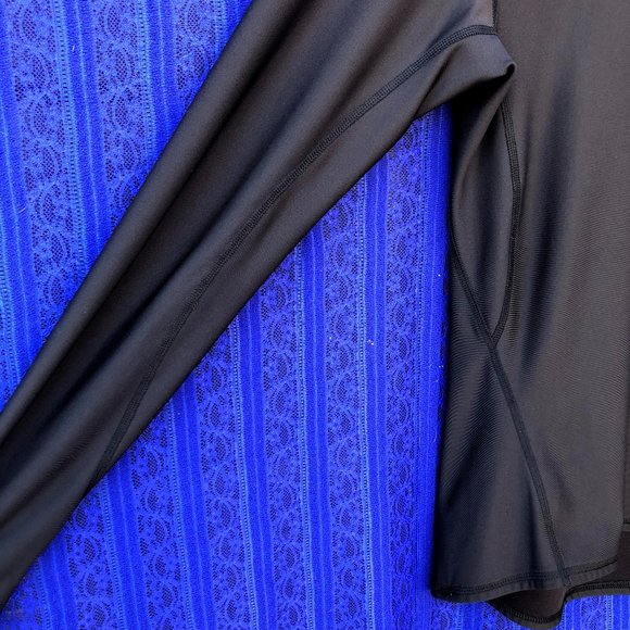 The North Face Long Sleeve Flight Series Turtleneck - Picture 5 of 10